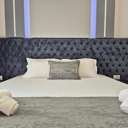 Vila Roxhest Sarande Bagian luar foto