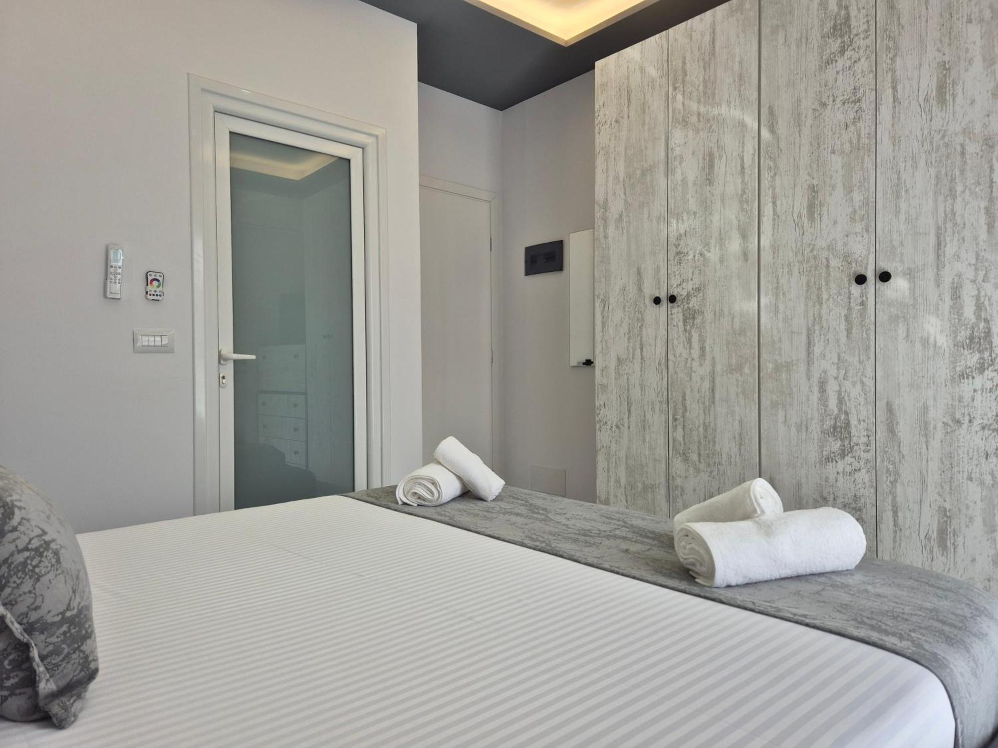 Vila Roxhest Sarande Bagian luar foto