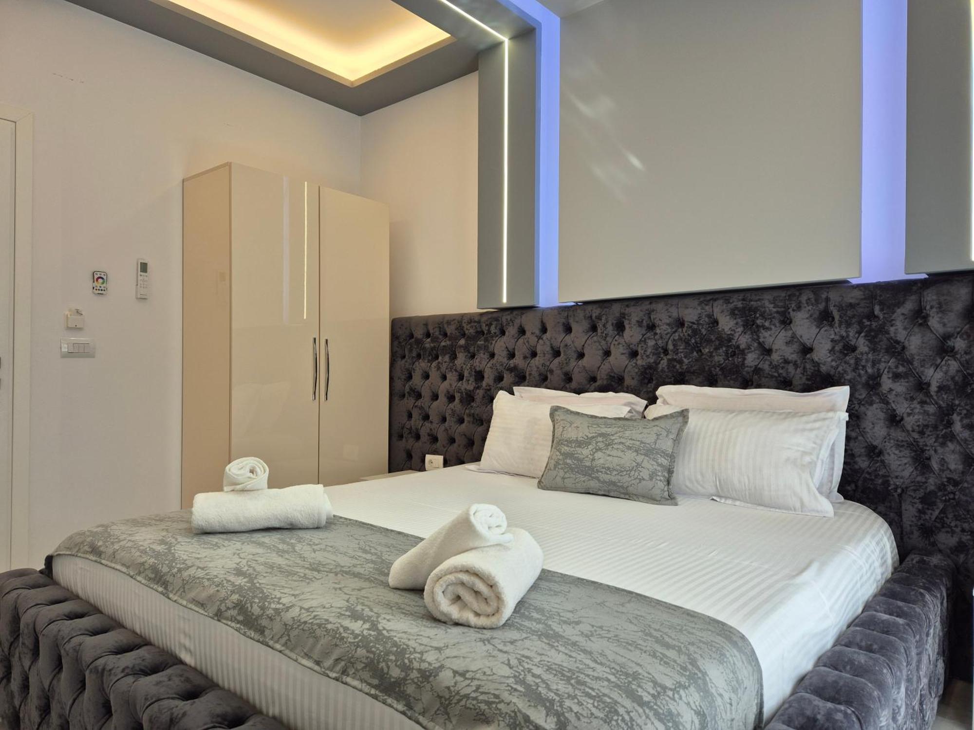 Vila Roxhest Sarande Bagian luar foto