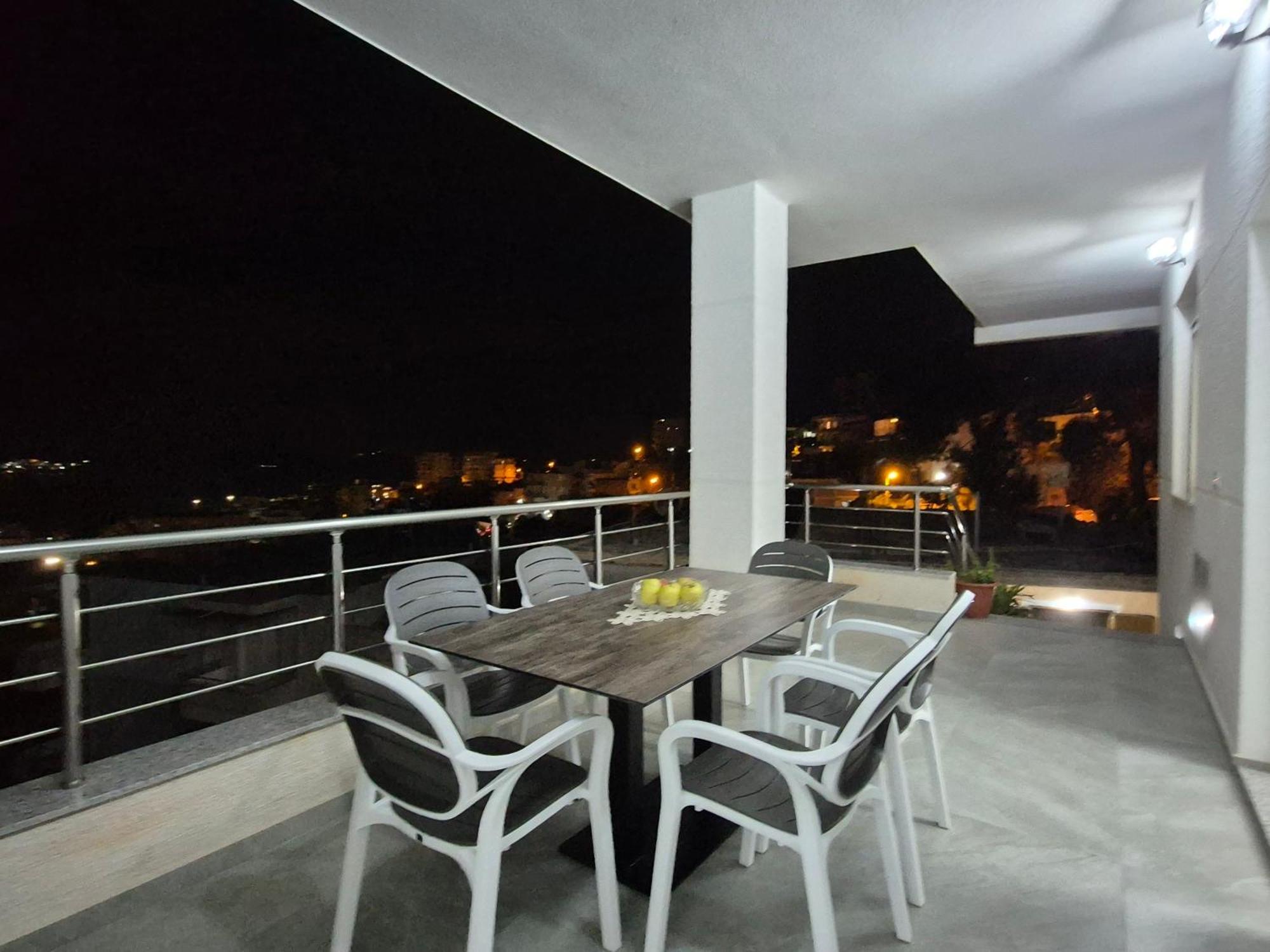 Vila Roxhest Sarande Bagian luar foto